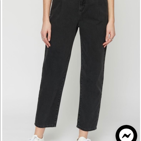 Ultra high waisted black jeans - Picture 2 of 4